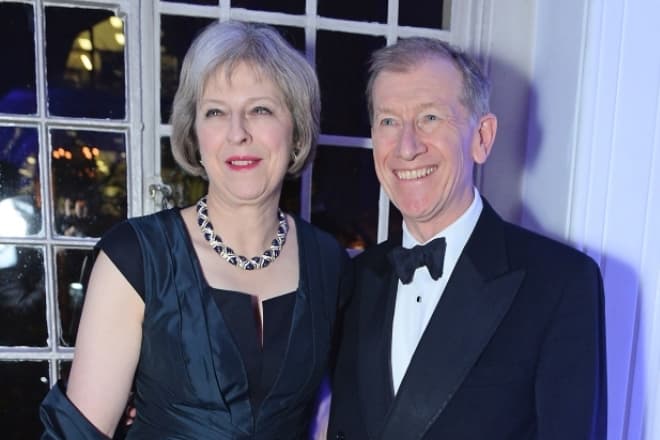Зі своїм чоловіком новий прем'єр-міністр Великобританії проживає в шлюбі вже понад 35-ти років, правда, дітей у пари немає