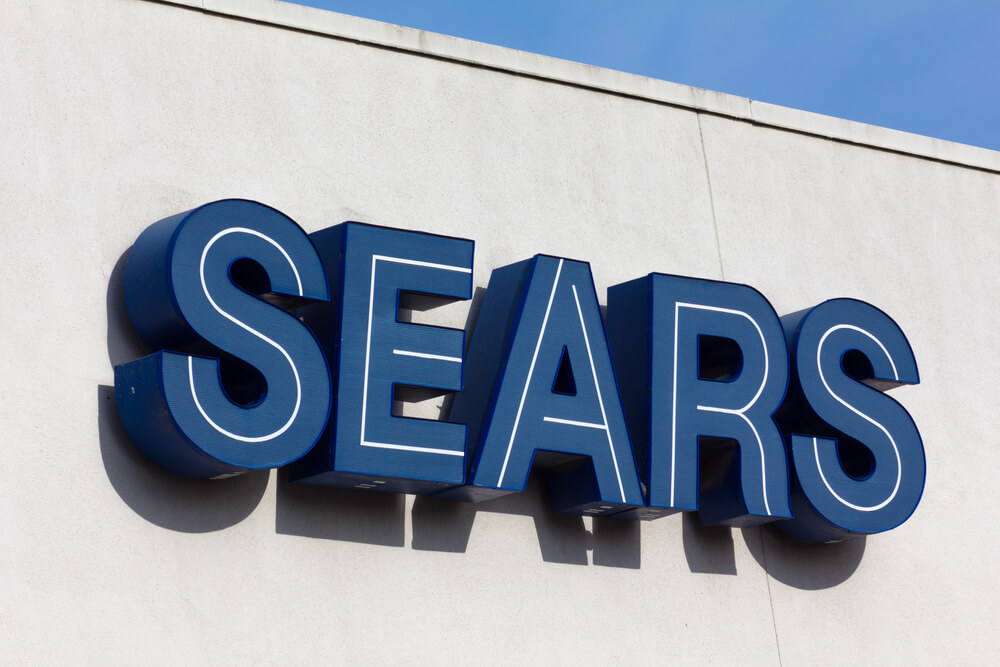 Відома мережа роздрібної торгівлі Sears оголосила про плани закрити ще 46 своїх магазинів в США